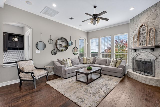 5912 Waterford Lane, Mckinney, TX 75071