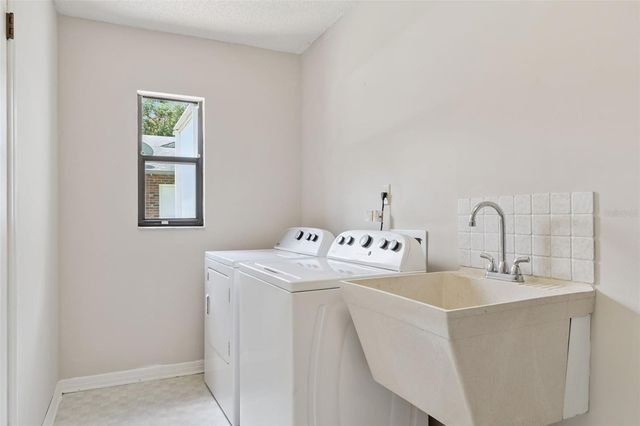 4334 N LANDMARK DRIVE, Orlando, FL 32817