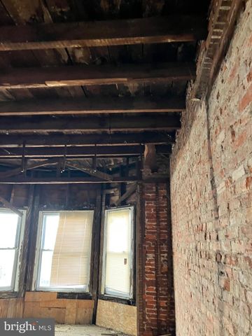 5716 CEDAR AVE, Philadelphia, PA 19143
