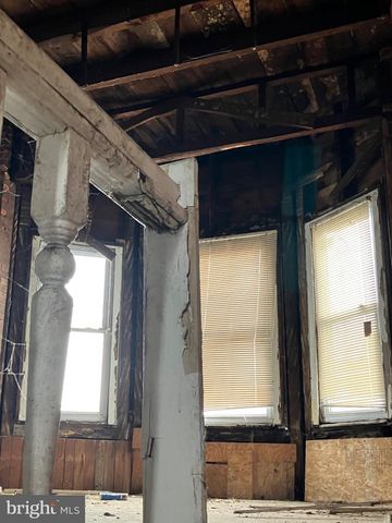 5716 CEDAR AVE, Philadelphia, PA 19143
