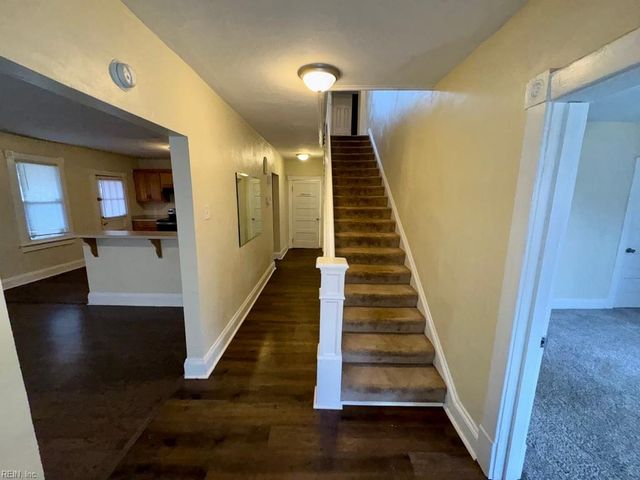 3608 Bainbridge BLVD, Chesapeake, VA 23324