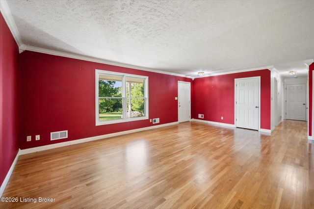 211 Normandy Rd, Taylorsville, KY 40071