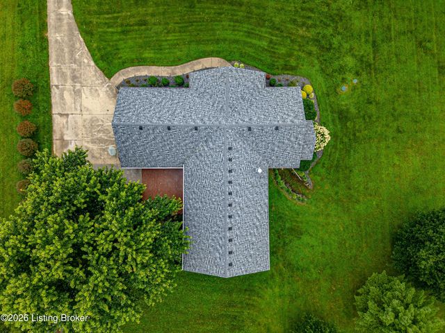 211 Normandy Rd, Taylorsville, KY 40071