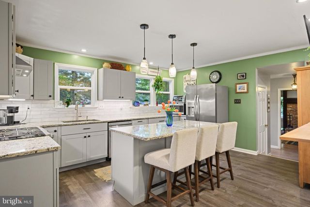 48 E RIDING DR, Cherry Hill, NJ 08003