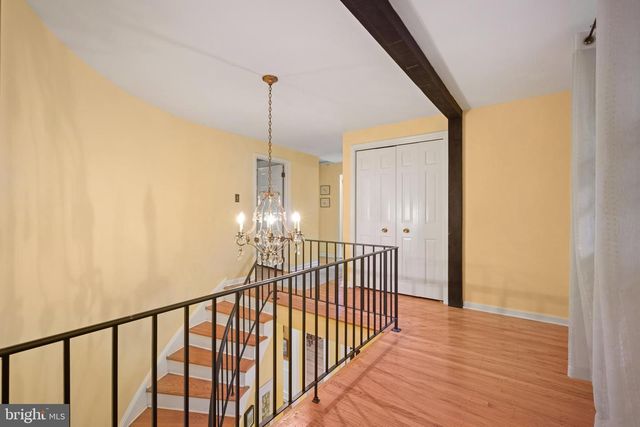 48 E RIDING DR, Cherry Hill, NJ 08003