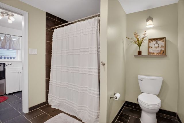 360 Wayne St, Beaver, PA 15009