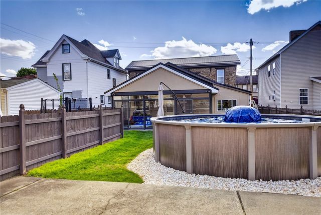 360 Wayne St, Beaver, PA 15009