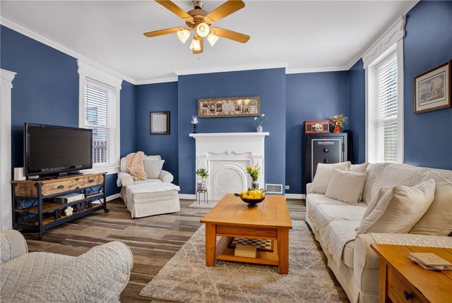 360 Wayne St, Beaver, PA 15009