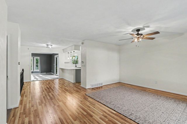 34 Thorncroft Avenue, Battle Creek, MI 49017