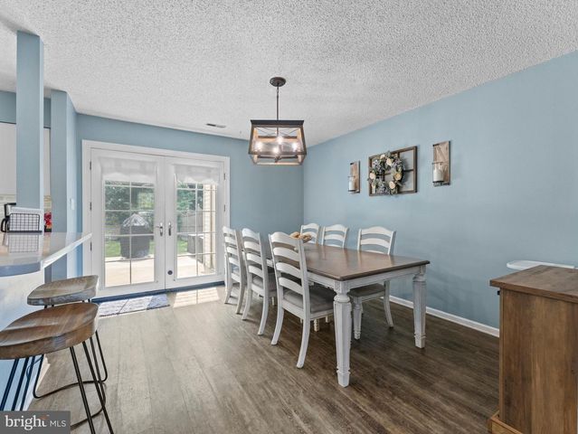 68 MEETING HOUSE LN, Blackwood, NJ 08012