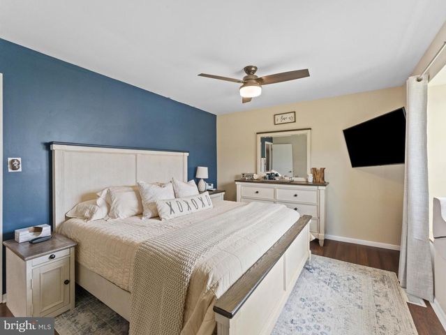 68 MEETING HOUSE LN, Blackwood, NJ 08012