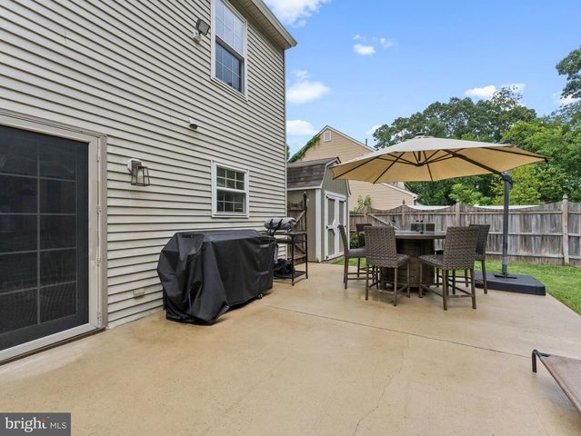 68 MEETING HOUSE LN, Blackwood, NJ 08012