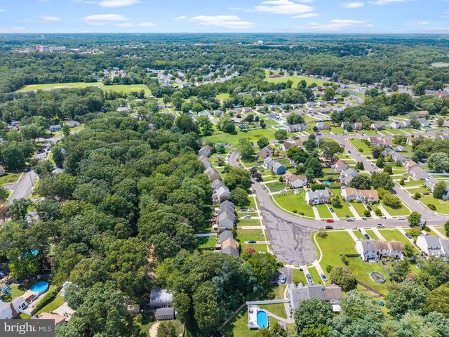 68 MEETING HOUSE LN, Blackwood, NJ 08012