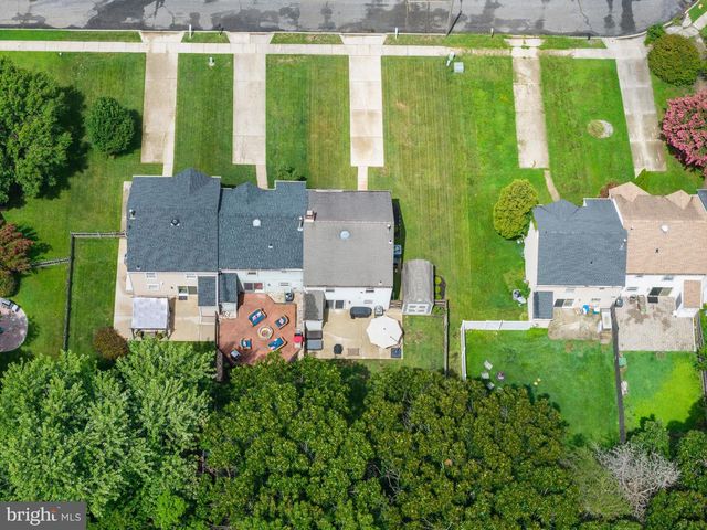 68 MEETING HOUSE LN, Blackwood, NJ 08012