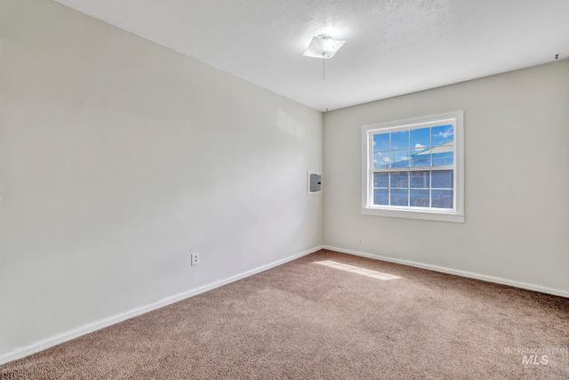 390 Maurice Street North , Twin Falls, Twin Falls, ID 83301