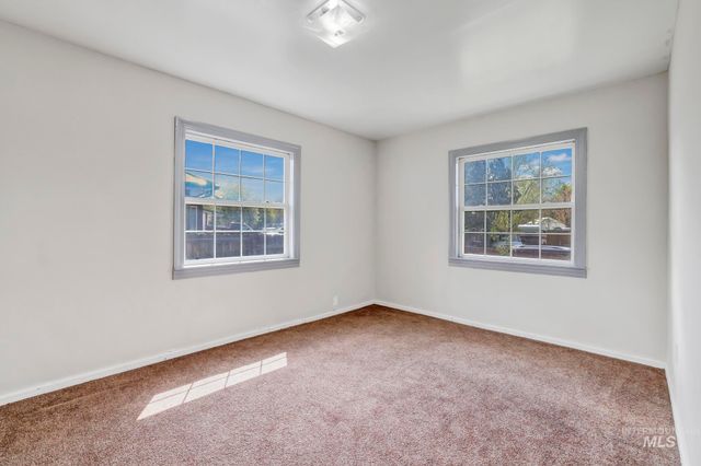 390 Maurice Street North , Twin Falls, Twin Falls, ID 83301
