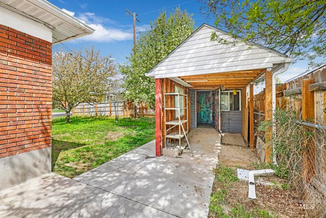 390 Maurice Street North , Twin Falls, Twin Falls, ID 83301