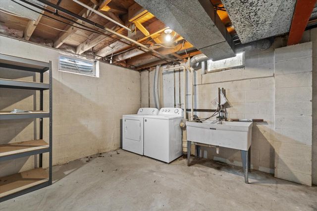 8150 S 88th STREET, Franklin, WI 53132