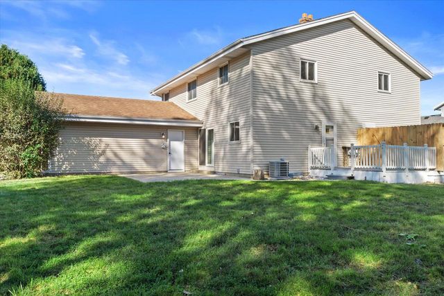 8150 S 88th STREET, Franklin, WI 53132