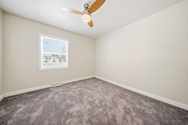 2415 Chinquo Street, Grove City, OH 43123