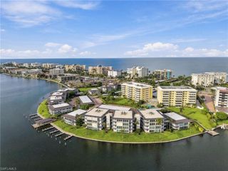 3410 Gulf Shore BLVD N 304, Naples, FL 34103