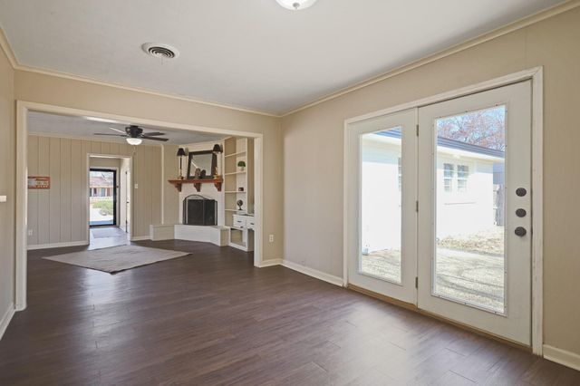 5327 31st Street, Lubbock, TX 79407