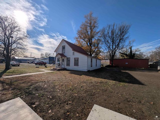 403 Elm Street, Wamego, KS 66547