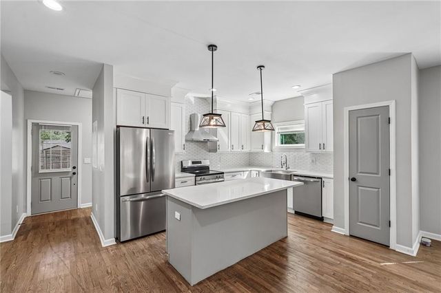 809 Dill Avenue SW, Atlanta, GA 30310