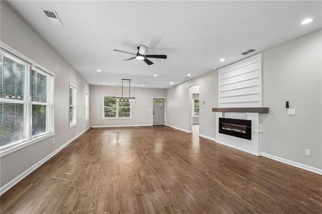 809 Dill Avenue SW, Atlanta, GA 30310