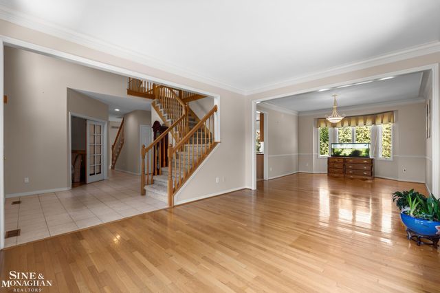 94 Ingram Drive, Troy, MI 48098