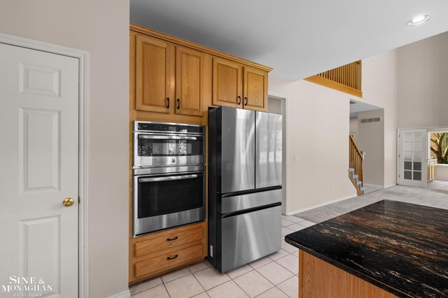 94 Ingram Drive, Troy, MI 48098