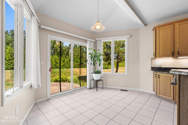 94 Ingram Drive, Troy, MI 48098