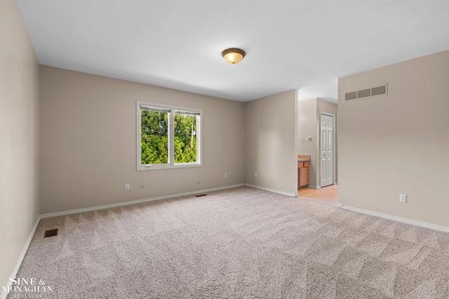 94 Ingram Drive, Troy, MI 48098