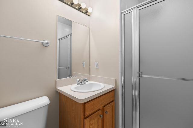 94 Ingram Drive, Troy, MI 48098