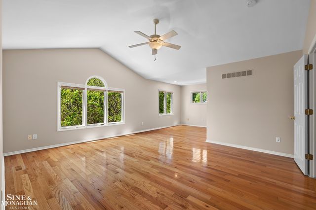 94 Ingram Drive, Troy, MI 48098