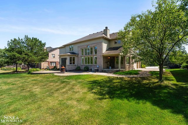 94 Ingram Drive, Troy, MI 48098