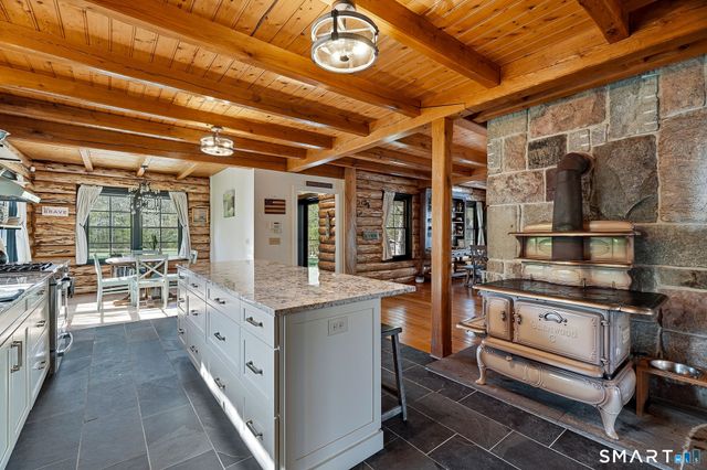 61 Mystic Road, North Stonington, CT 06359