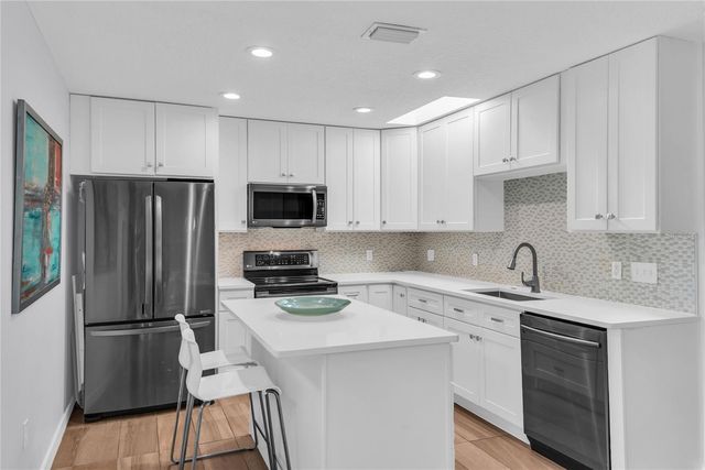 218 E HARDING STREET, Orlando, FL 32806