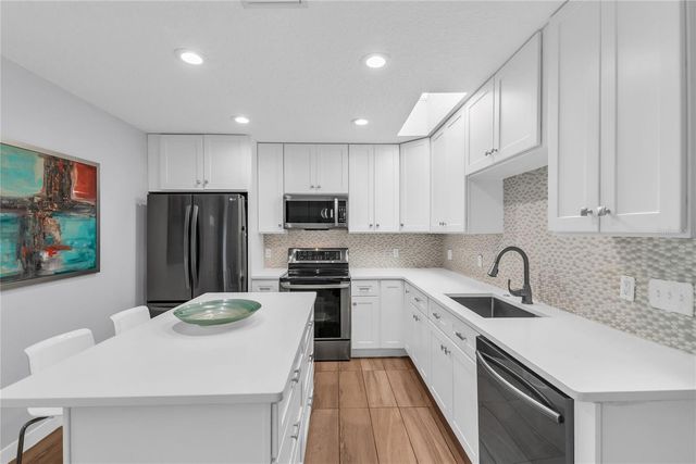 218 E HARDING STREET, Orlando, FL 32806