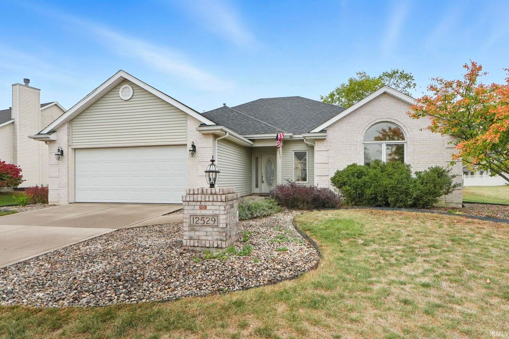 12529 Niblick Landing, Fort Wayne, IN 46818