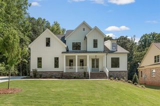 9135 Greenway Court, Gainesville, GA 30506