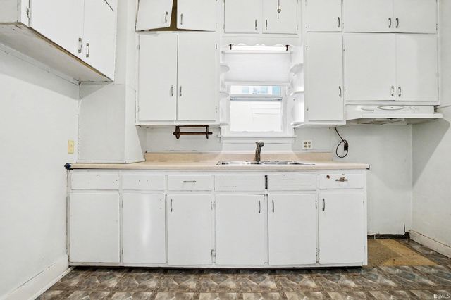 624 E Battell Street, Mishawaka, IN 46545