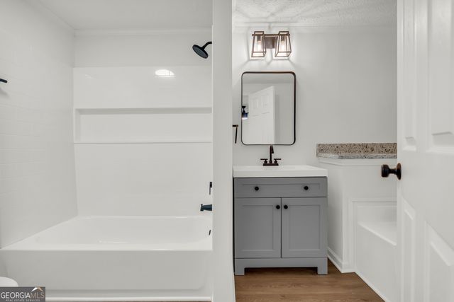 395 Barnetts Bridge Road, Jackson, GA 30233