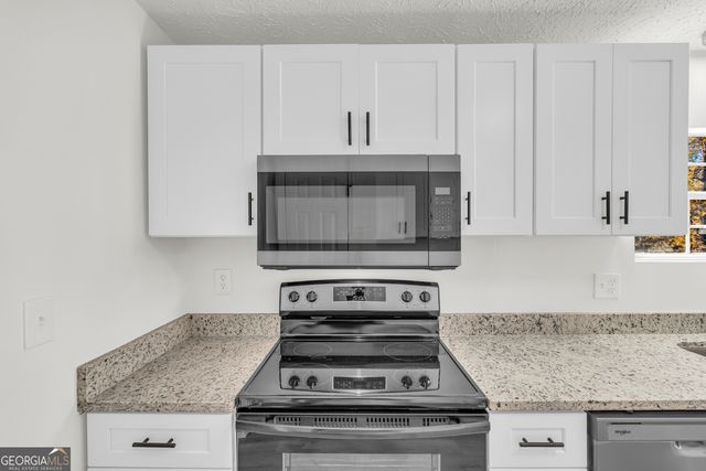 395 Barnetts Bridge Road, Jackson, GA 30233