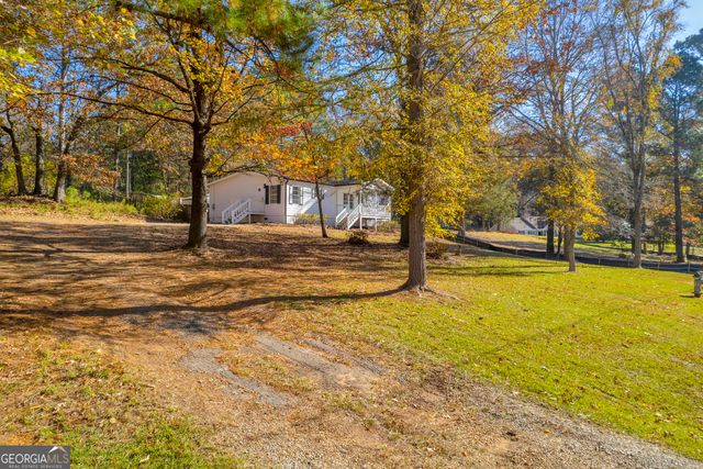 395 Barnetts Bridge Road, Jackson, GA 30233