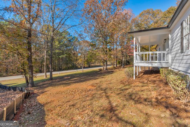 395 Barnetts Bridge Road, Jackson, GA 30233