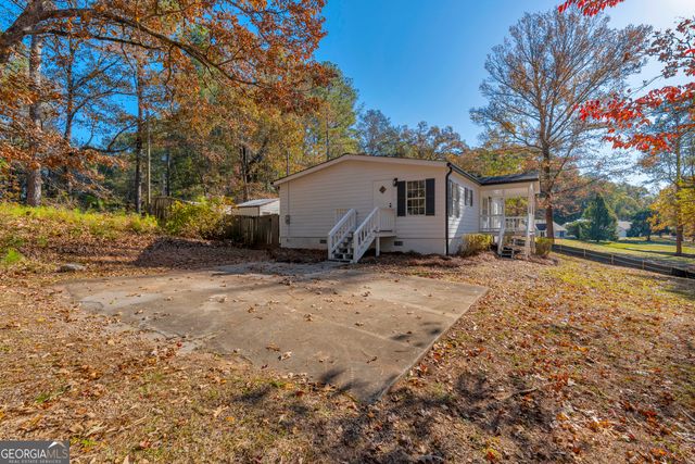 395 Barnetts Bridge Road, Jackson, GA 30233