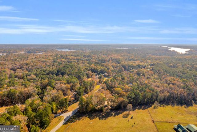 395 Barnetts Bridge Road, Jackson, GA 30233