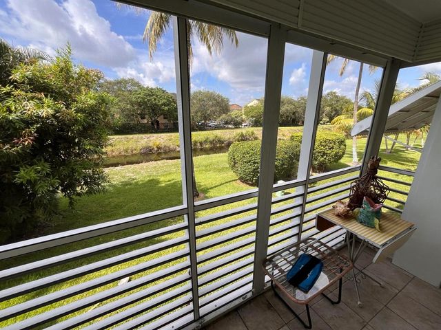 2812 S Garden Drive 206, Lake Worth, FL 33461