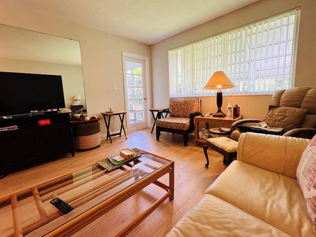 2812 S Garden Drive 206, Lake Worth, FL 33461